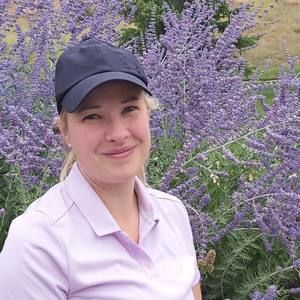 Meet your Posher, Andrea